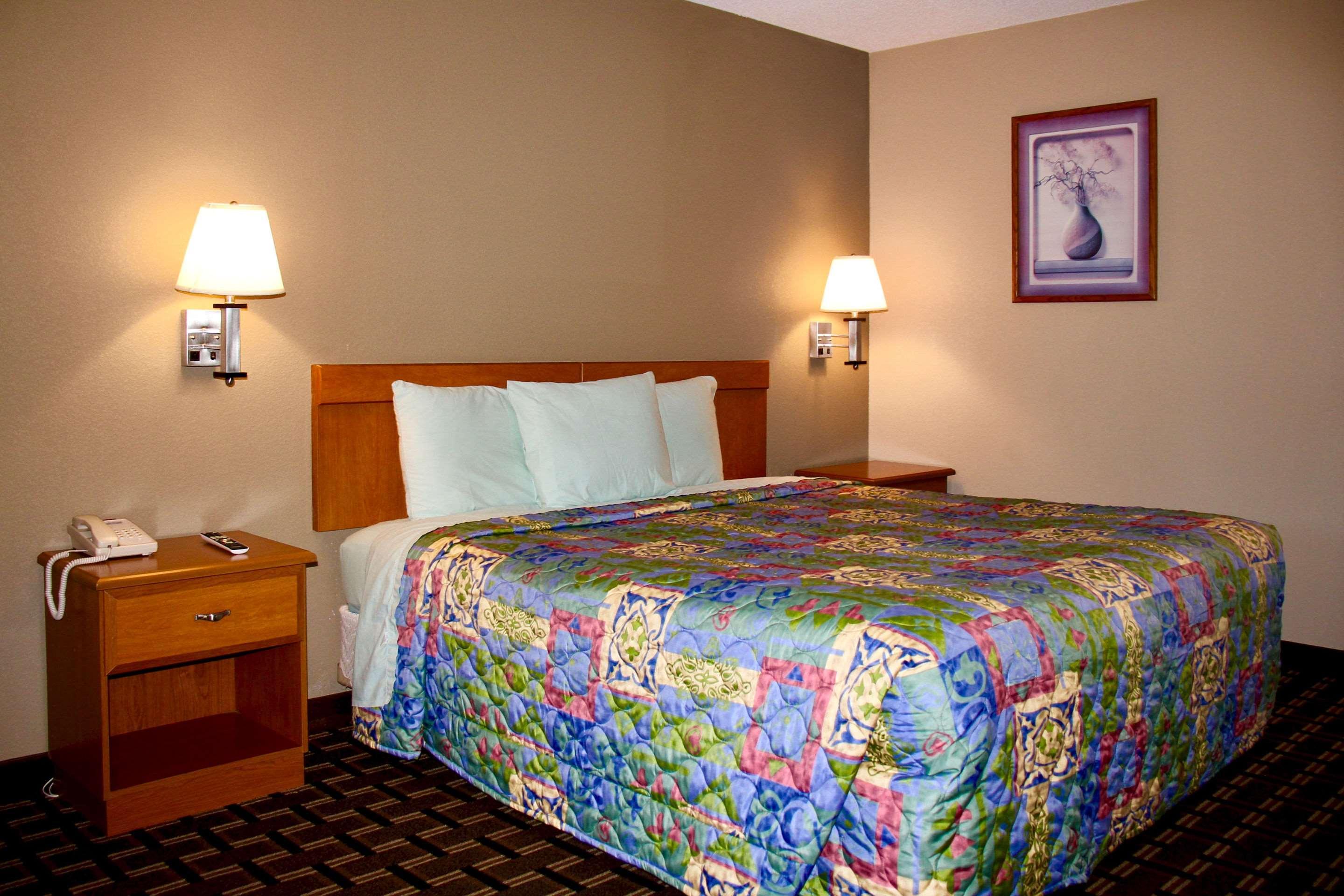 Rodeway Inn University Area Charlotte Exteriör bild