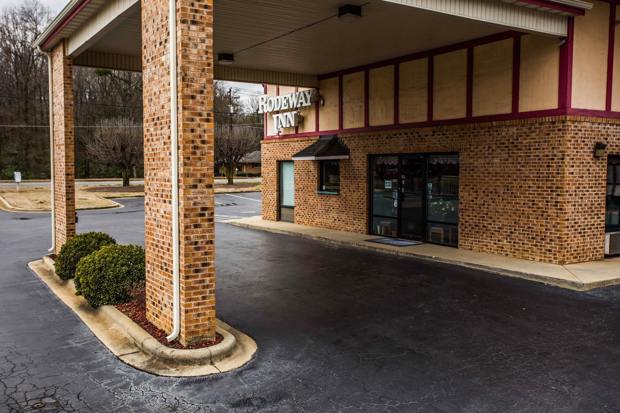 Rodeway Inn University Area Charlotte Exteriör bild