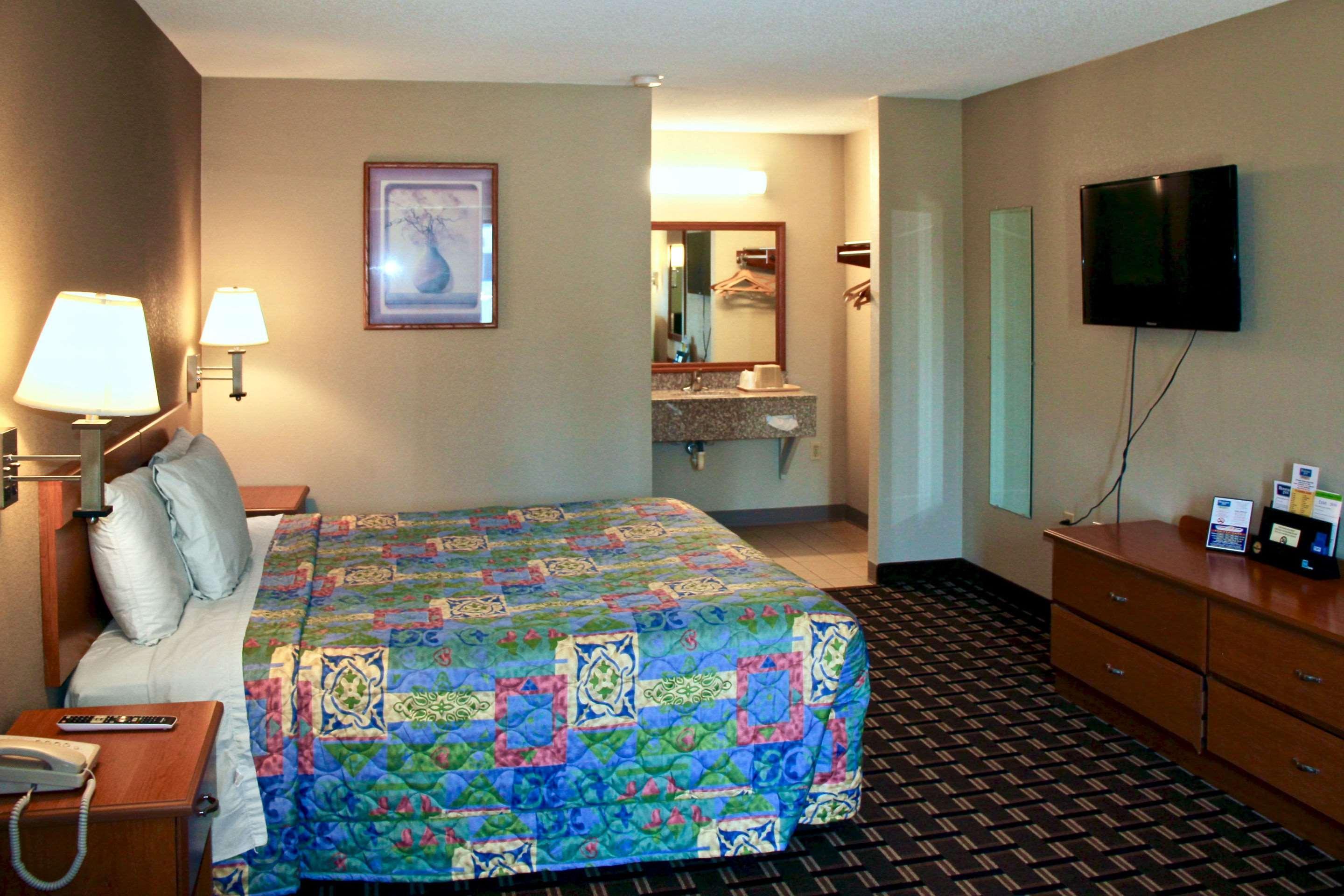 Rodeway Inn University Area Charlotte Exteriör bild