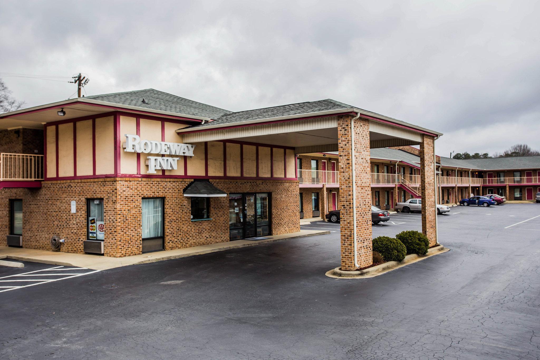 Rodeway Inn University Area Charlotte Exteriör bild