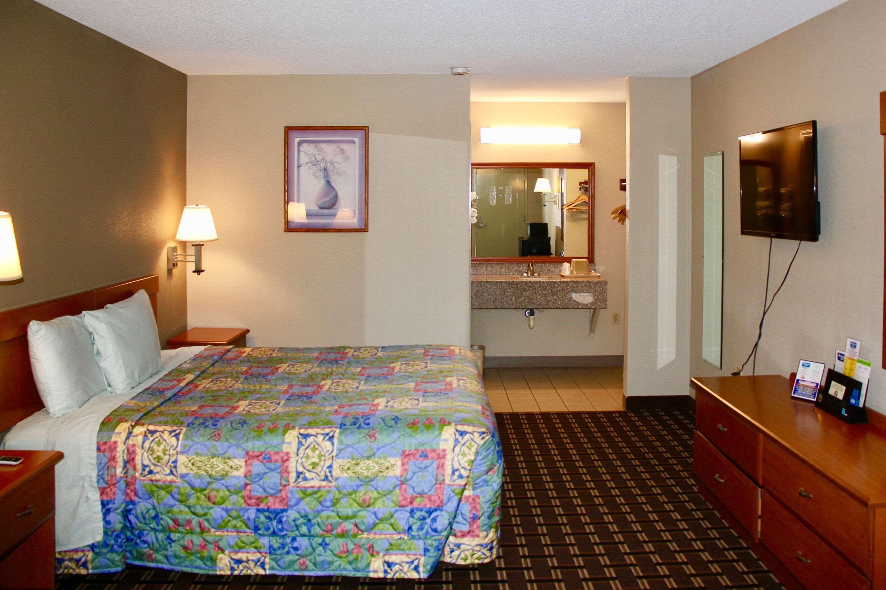 Rodeway Inn University Area Charlotte Exteriör bild